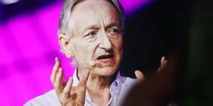 «Η Τεχνητή Νοημοσύνη θα μας πάρει τη δουλειά»: Τι αποκαλύπτει ο «νονός της ΑΙ»