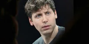 «Οι άνθρωποι τρώνε και κοστίζουν περισσότερο από την τεχνητή νοημοσύνη» – Η σύγκριση του Σαμ Άλτμαν άναψε φωτιές