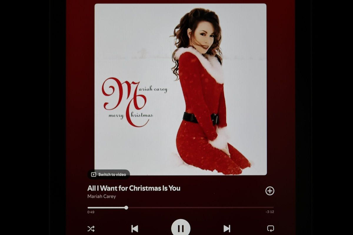 Από το 1994 μέχρι σήμερα: Το hit που νικά τον χρόνο και τα charts