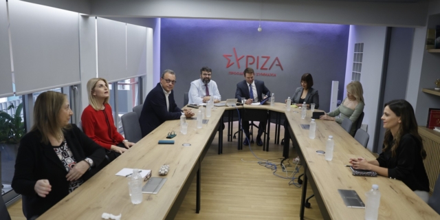 Εκτελεστικό ΣΥΡΙΖΑ: “Αρρυθμίες” διαπίστωσε ο Κασσελάκης – “Το Γραφείο Τύπου να επιλέγει ποιοι θα μιλούν στα ΜΜΕ”