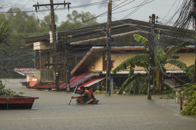 Ταϊλάνδη: Πέντε νεκροί από τις πλημμύρες – Ζημιές σε χιλιάδες κατοικίες