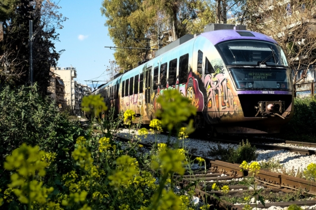 Προαστιακός, φωτογραφία αρχείου