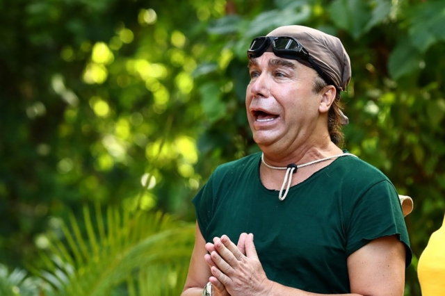 I’m a Celebrity: Ο Τρύφωνας Σαμαράς μπαίνει στο ριάλιτι – Ουρλιαχτά και στρουθοκάμηλοι