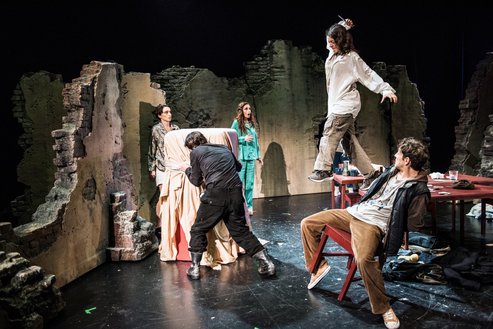 Στα όρια στην Εφηβική σκηνή του Εθνικού