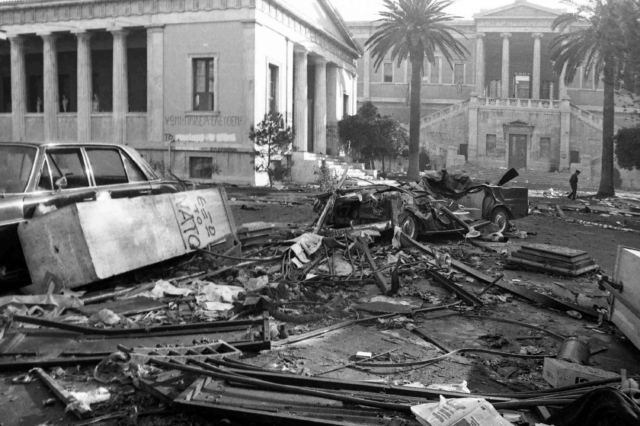 Σταύρος Λυγερός: “Το Πολυτεχνείο λειτούργησε σαν κολυμβήθρα του Σιλωάμ για την κοινωνία”