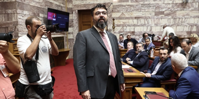 Βασιλειάδης: Κρατάει ο ΣΥΡΙΖΑ, η διάσπαση δεν έχει πολιτικό επίδικο