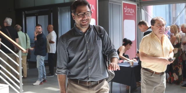 Ηλιόπουλος: “Προτεραιότητα η αντιπολίτευση στην κυβέρνηση”