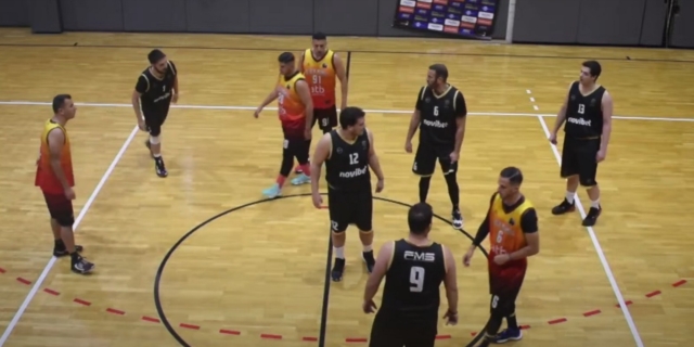 Ο Νίκος Παππάς πέταξε την μπάλα στο κεφάλι διαιτητή και αποβλήθηκε