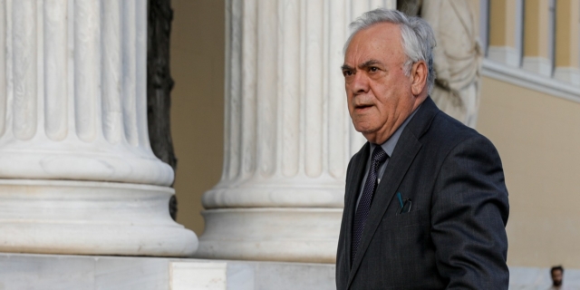 Ο Γιάννης Δραγασάκης