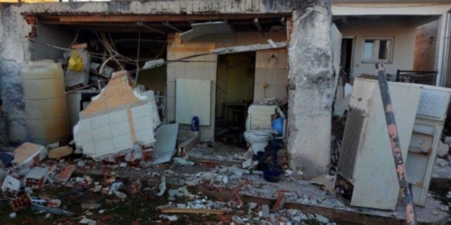 Έκρηξη φιάλης υγραερίου στα Τρίκαλα