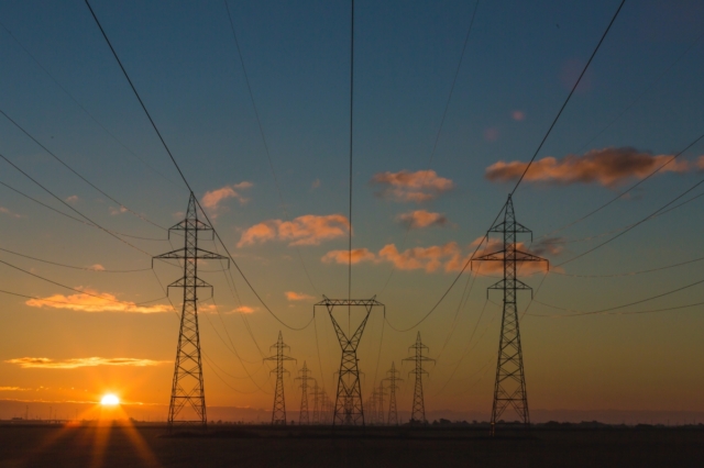 Η ελίν λανσάρει δύο νέα προγράμματα ηλεκτρικής ενέργειας και φυσικού αερίου για οικιακούς καταναλωτές