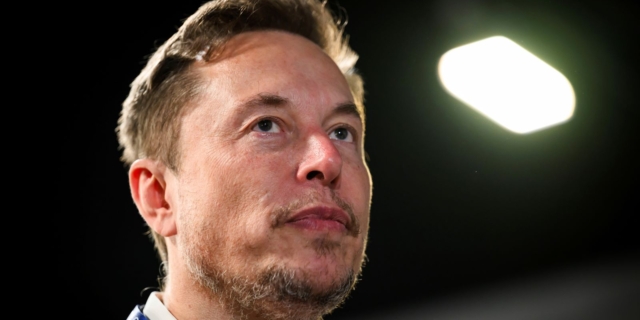 Ο Elon Musk