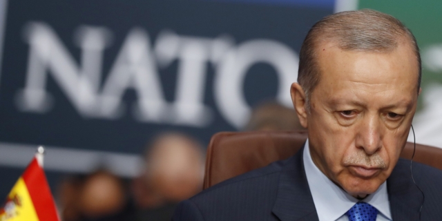 Η Τουρκία φέρνει νομοσχέδιο για την ένταξη της Σουηδίας στο ΝΑΤΟ