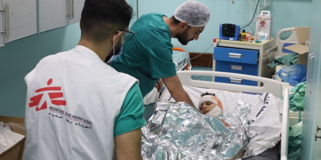Γιατροί Χωρίς Σύνορα: Ασθενείς και προσωπικό παγιδευμένοι σε νοσοκομεία στη Γάζα – Δραματικές οι εκκλήσεις