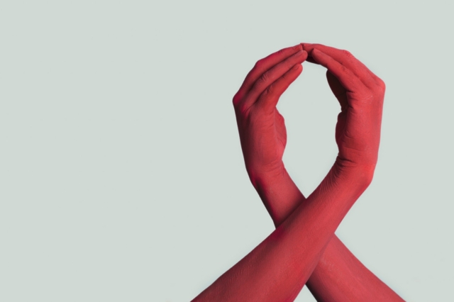 Φάρμακα για τον ιό HIV πιθανώς μειώνουν τον κίνδυνο για Αλτσχάιμερ