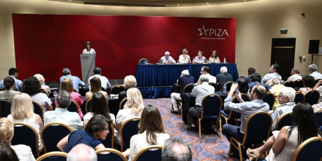 Κ.Ε. ΣΥΡΙΖΑ: Κόμμα ή fan club;