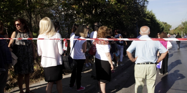 Επίθεση με μπαλτά σε κατάστημα στην Κηφισιά