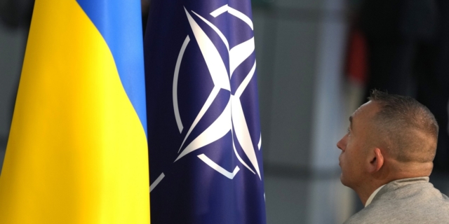 ΝΑΤΟ: “Η Ουκρανία πρέπει να γίνει αποδεκτή στη Συμμαχία”