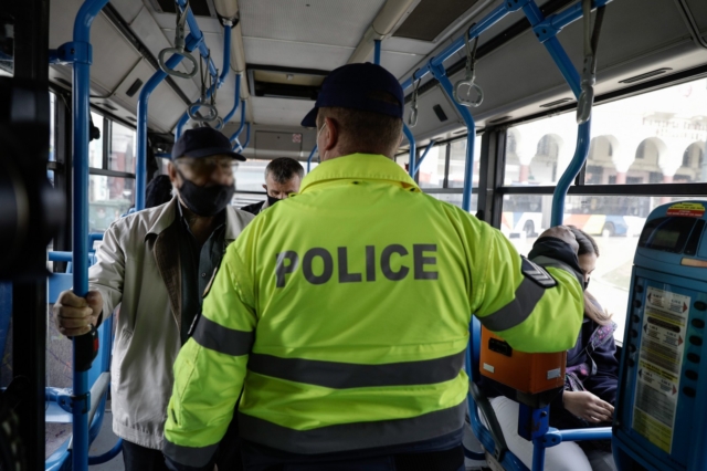 ΟΑΣΘ: “Νεαροί χτύπησαν οδηγό επειδή τους ζήτησε να μην ενοχλούν τους επιβάτες”