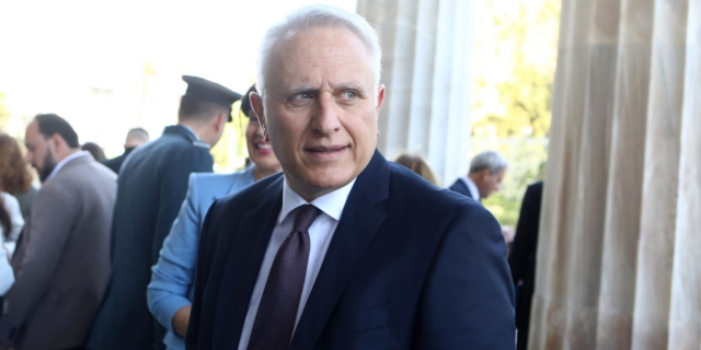Ο Ραγκούσης ζητά από τον Κασσελάκη “να απαιτήσει να σταματήσουν τον εμφύλιο”