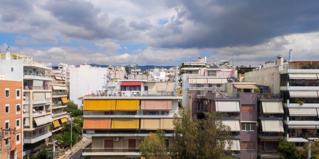 Πρόσκαιρες νεφώσεις σε μεγάλο μέρος της χώρας την Τρίτη