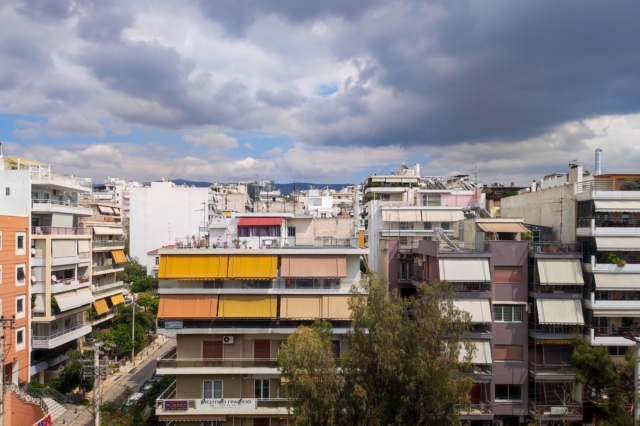 Πρόσκαιρες νεφώσεις σε μεγάλο μέρος της χώρας την Τρίτη