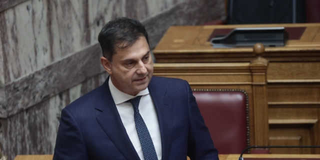 Θεοχάρης: Έως το 2026 η Ελλάδα πρέπει να καλύψει την απόσταση από τον ευρωπαϊκό μέσο όρο, στον “κενό ΦΠΑ”