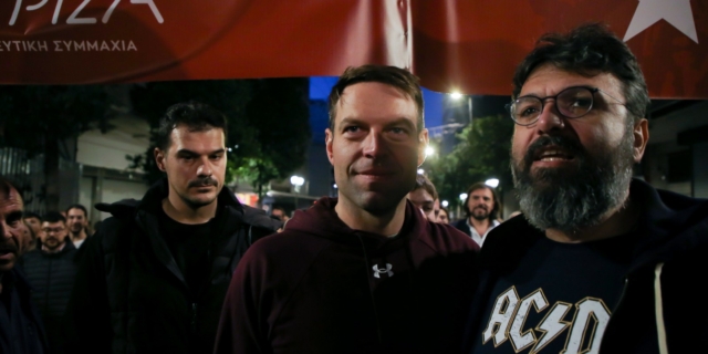 Πολυτεχνείο: Στο μπλοκ του ΣΥΡΙΖΑ ο Κασσελάκης – Δεν ακολούθησε την πορεία