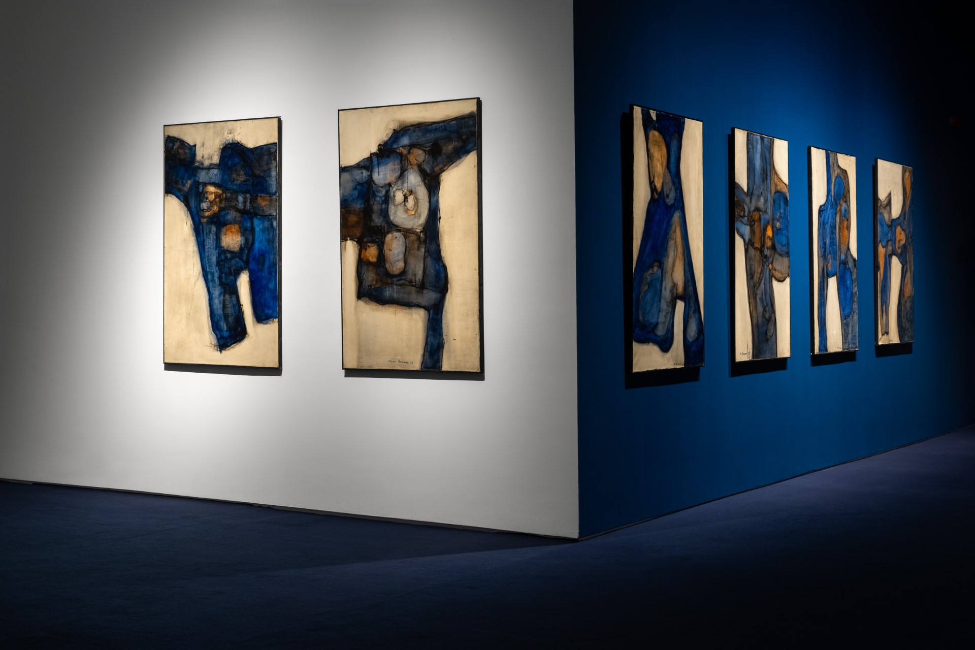 Άποψη εγκατάστασης έκθεσης: Η αναζήτηση της ευτυχίας για όσους περισσότερους γίνεται. Χρύσα Ρωμανού 