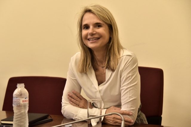 Μ. Αποστολάκη: Δεν επέστρεψα για να αθροιστώ σε ομάδες, θα αγωνιστώ για την ενότητα