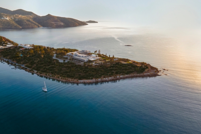 Η bluegr συνεχίζει τη στελέχωση των τμημάτων της για τη Σεζόν 2024