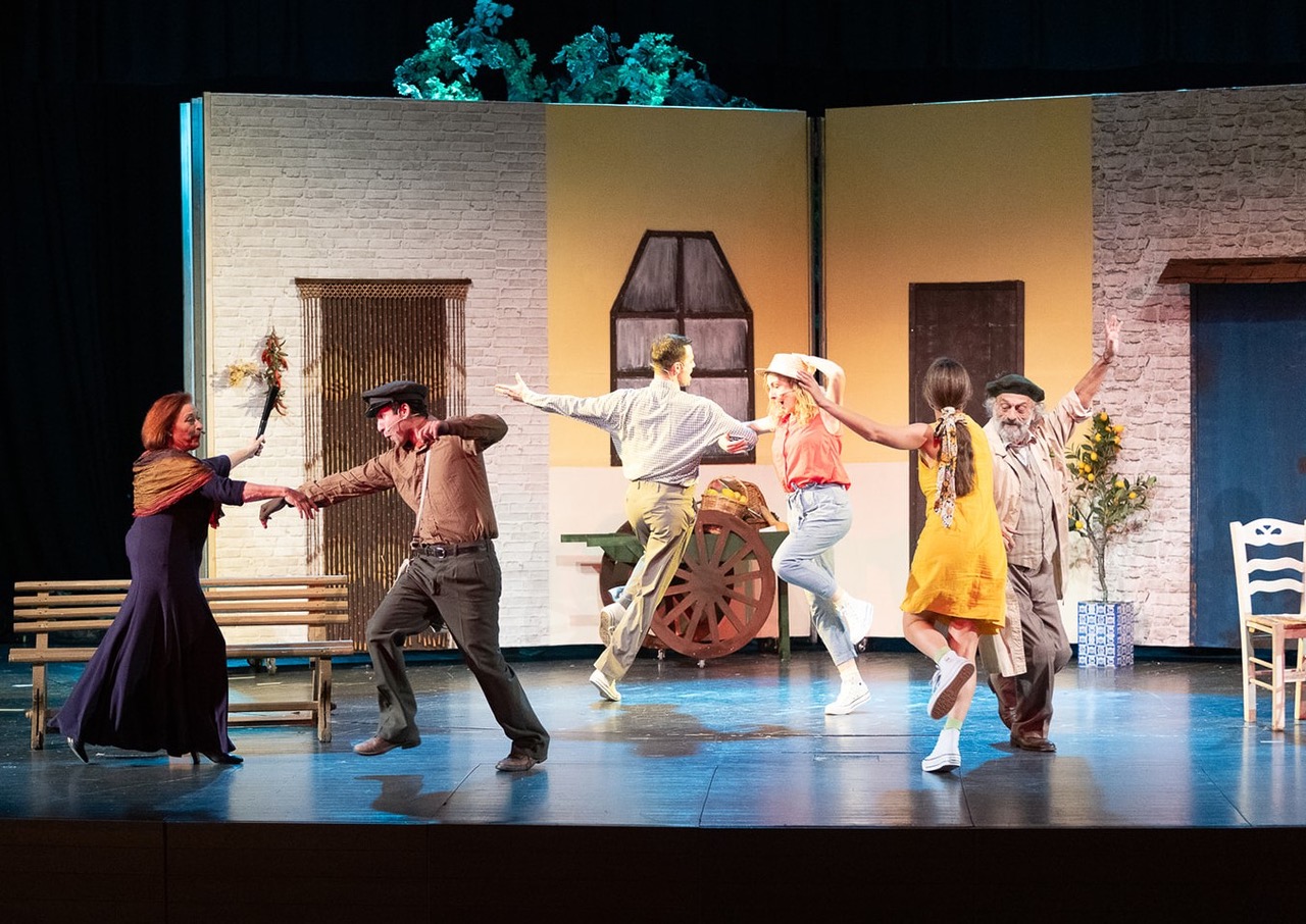 Τα Χρυσά Κουπιά