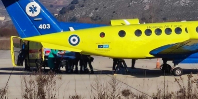 Άρτα: 14χρονος κατέρρευσε ενώ έλεγε κάλαντα – Αερογέφυρα για την διάσωσή του