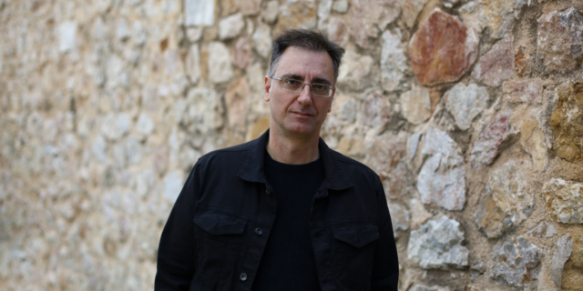 Μενέλαος Χαραλαμπίδης: “Η ατιμωρησία των δωσίλογων ήταν μια κακοποίηση για όσους αντιστάθηκαν”