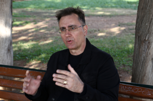 Μενέλαος Χαραλαμπίδης: “Συγκλονιστικές οι φωτογραφίες της Καισαριανής – Να γίνει προσπάθεια να αποκτηθούν”