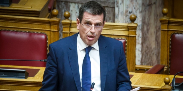 Καιρίδης για μεταναστευτικό: Κάναμε μια ρύθμιση που απαντά σε όλες τις αιτιάσεις Σαμαρά