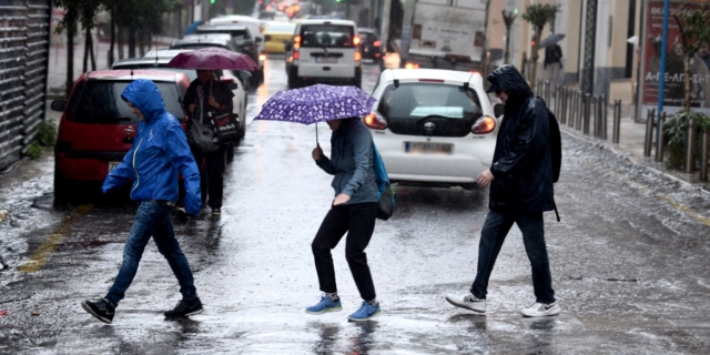 Νέο έκτακτο δελτίο από την ΕΜΥ – Πώς θα “κινηθεί” η κακοκαιρία