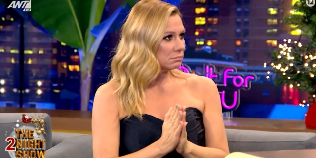 Κατερίνα Καραβάτου: “Έχω αισθανθεί τεράστια μοναξιά μετά τον θάνατο της μητέρας μου”