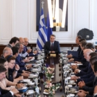 Μέτρα κατά της οπαδικής βίας – Το “όλα στο τραπέζι” της κυβέρνησης