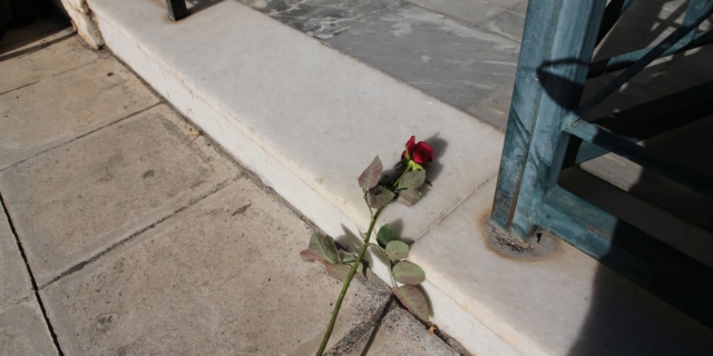 Νέα Σμύρνη: Προσωρινά κρατούμενος ο 18χρονος αδελφοκτόνος – Τι υποστήριξε