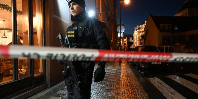 Πυροβολισμοί στην Πράγα