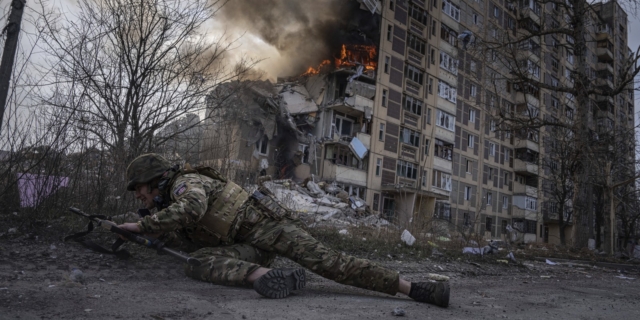 Στιγμιότυπο από τον πόλεμο στην Ουκρανία.