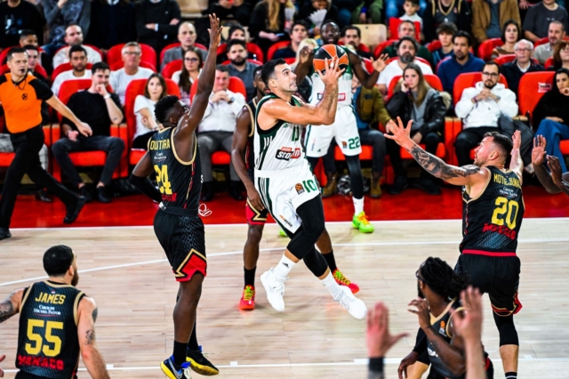 Μονακό – Παναθηναϊκός AKTOR 90-91: Ο Γκριγκόνις το έβαλε σε νεκρό χρόνο και υπέγραψε το μεγάλο διπλό