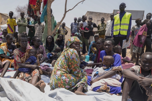 Αναστολή της βοήθειας σε τρόφιμα σε περιοχές του Σουδάν.