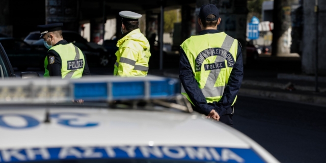 Χριστούγεννα – Πρωτοχρονιά 2023: Τα μέτρα της Τροχαίας για τις γιορτές