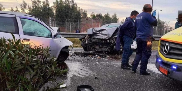 Σοκαριστικό τροχαίο με δύο νεκρούς στη Λεωφόρο Σπάτων – Αρτέμιδος