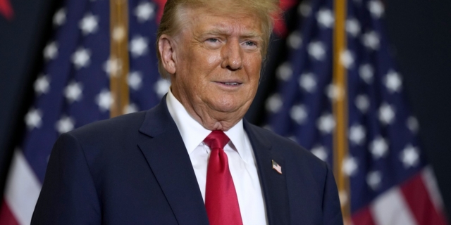 Ο Τραμπ παραμένει στα ψηφοδέλτια για τις προκριματικές εκλογές στο Μίσιγκαν