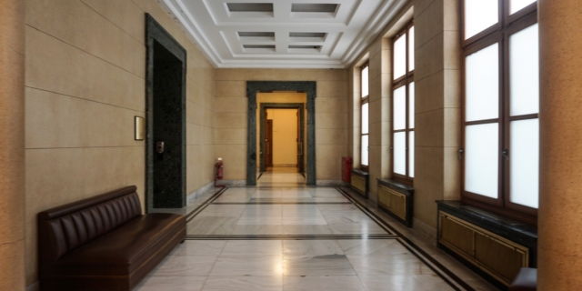 Διάδρομος στη Βουλή
