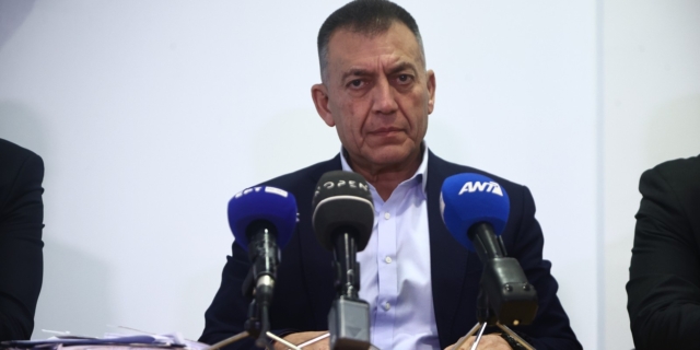 Ο Γιάννης Βρούτσης