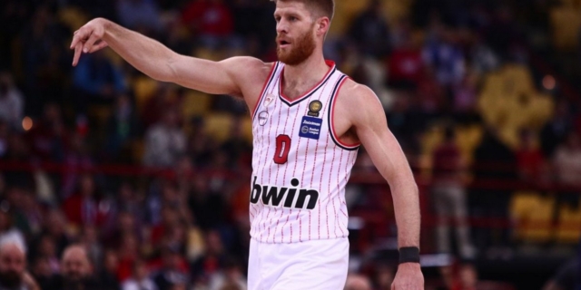 Τραυματισμός για τον Τόμας Γουόκαπ στο ματς του Ολυμπιακού με τον Άρη